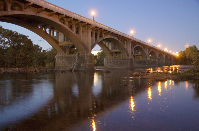 Gervais Street Bridge, Columbia – SC. Share this: